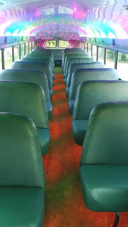 California School Bus mieten - historischer XXL Partybus von 1960 für bis zu 40 Personen – 3