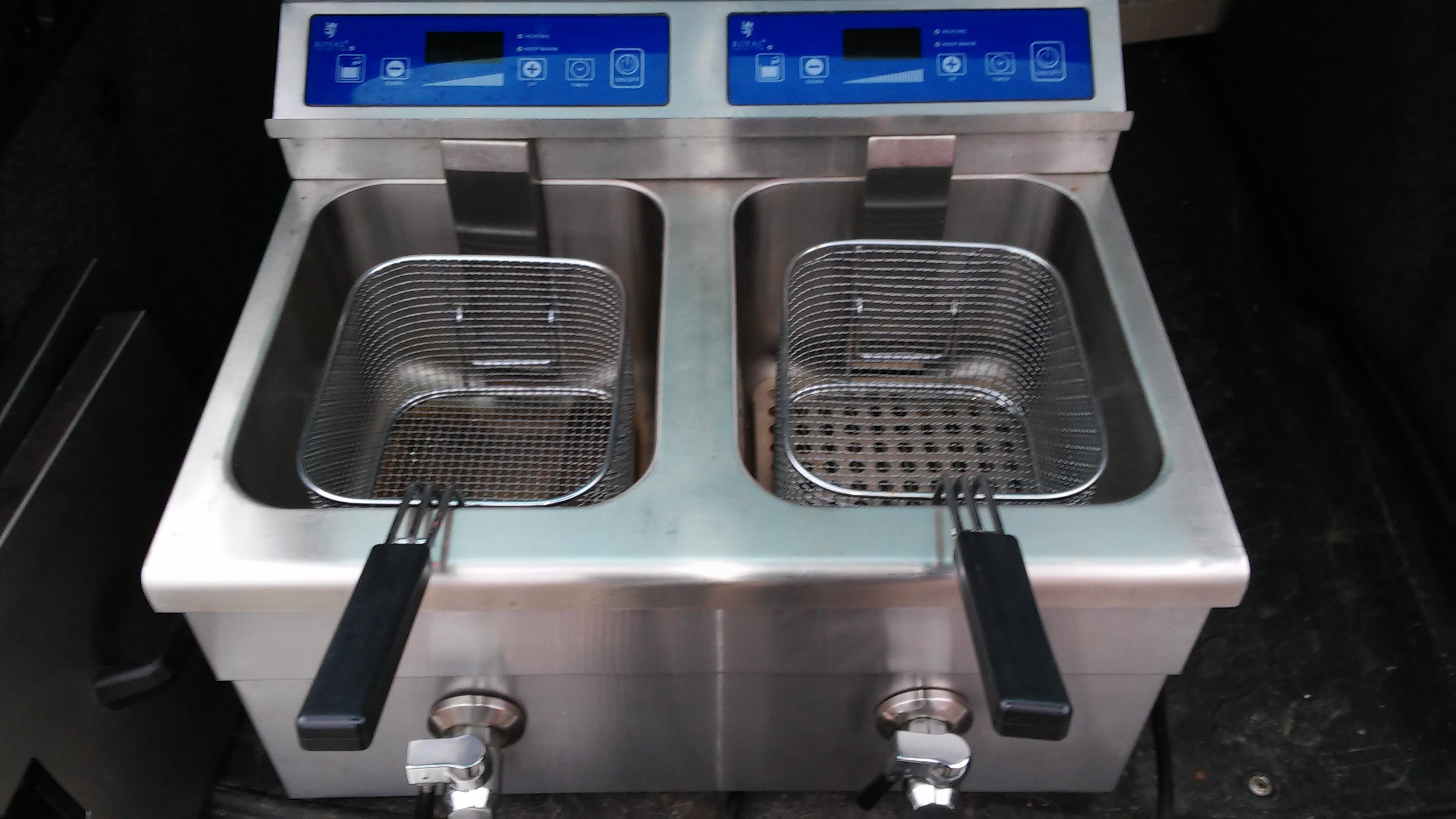 Induktionsfriteuse mieten – Royal Catering 2 x 10 l, Touch