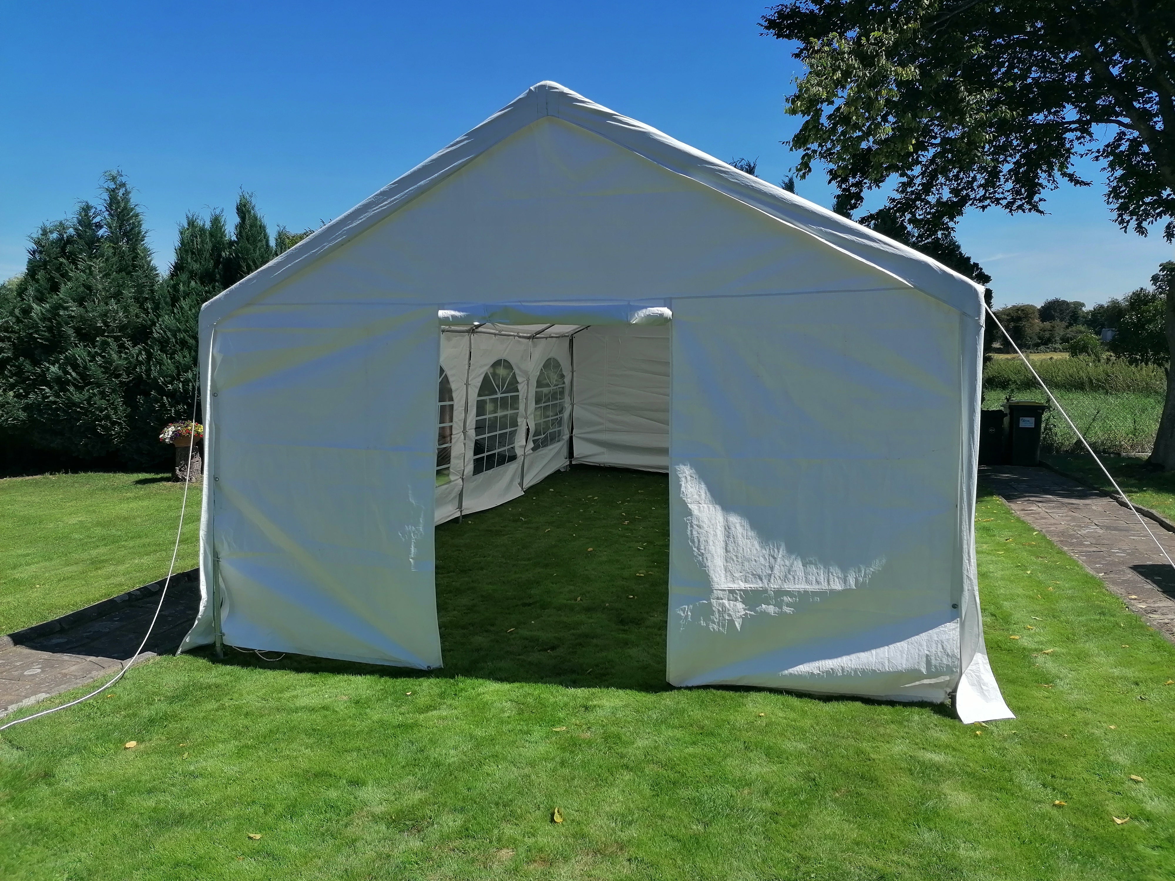 Partyzelt / Festzelt mieten – 4 x 8 m, sehr stabil – 3