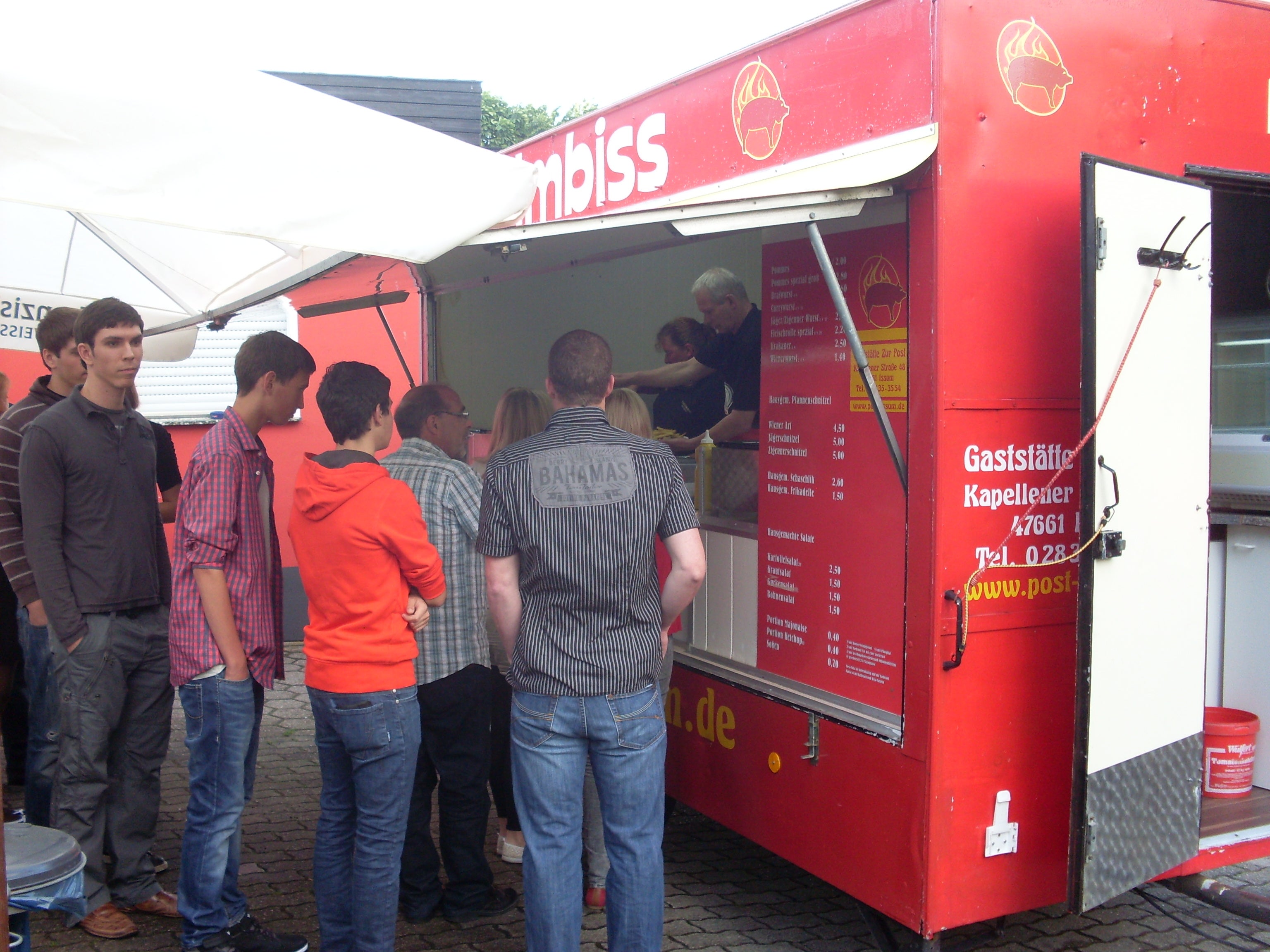 Imbisswagen / Pommeswagen mieten für Party & Event – 3