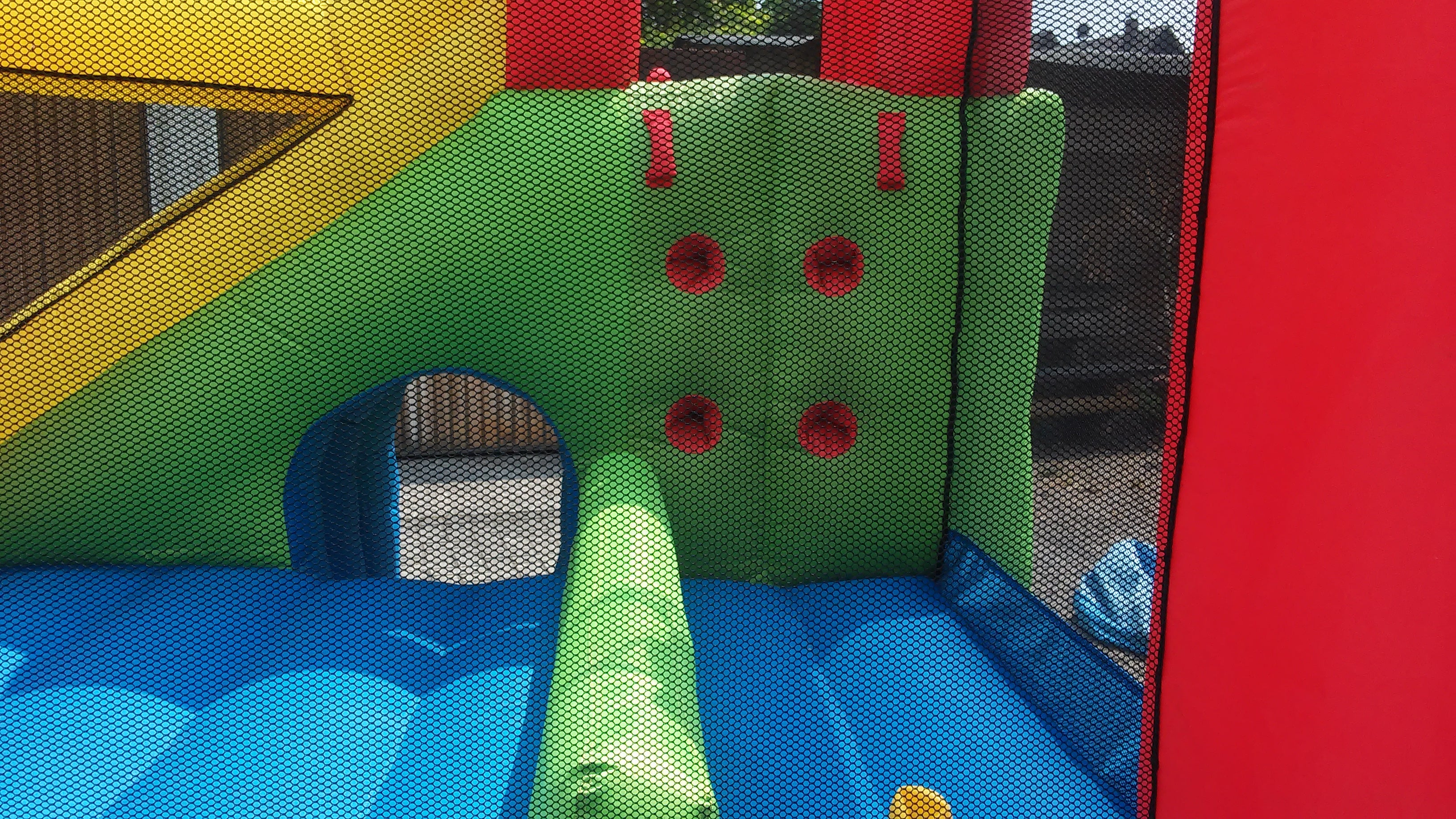 Hüpfburg mit Rutsche mieten – Hüpfspaß für jeden Anlass – 3