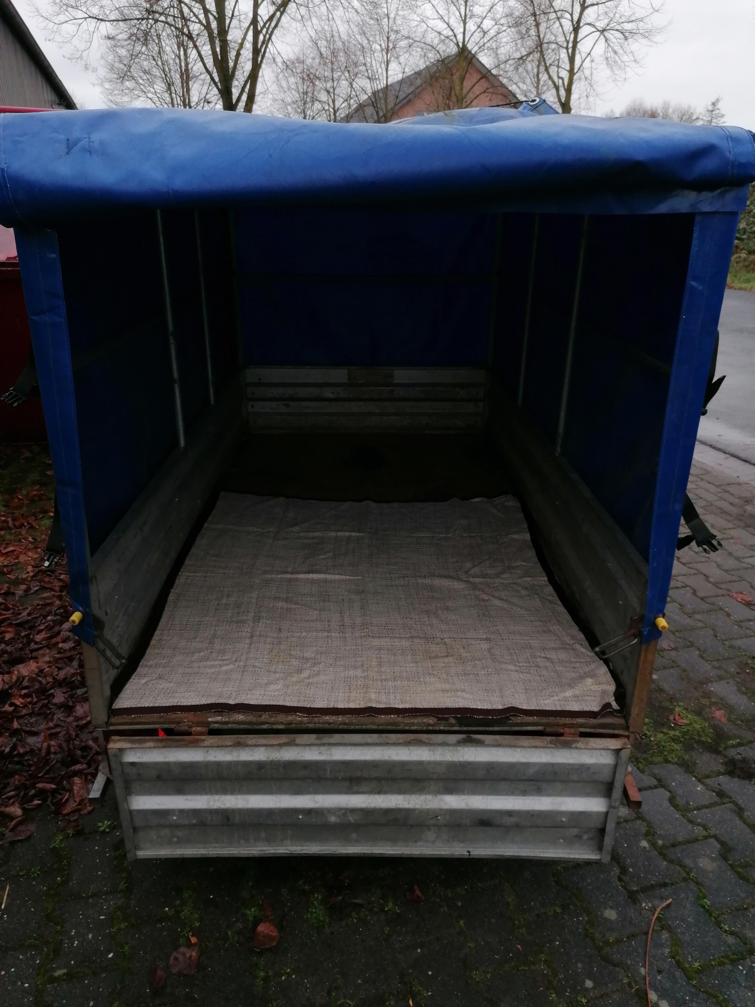 PKW-Anhänger mieten – 750 kg, wendig, mit Planenaufbau – 2