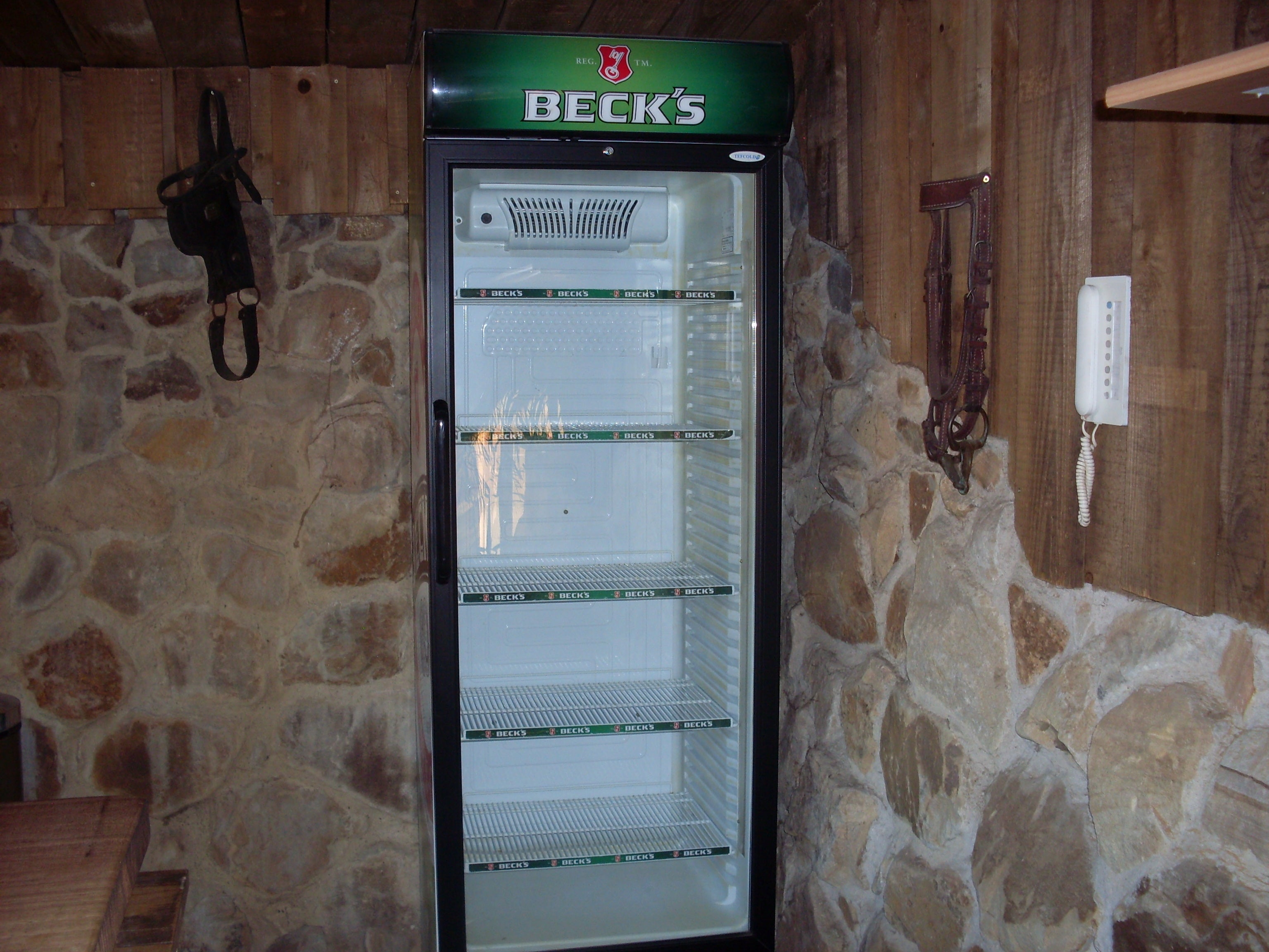 Flaschenkühlschrank mieten – groß, Glastür, 360 l