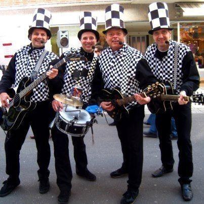 Walk Act (Musikalisch) buchen mieten in Moers – Mietartikel