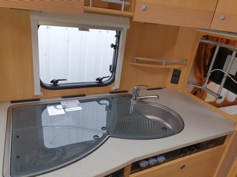 Wohnwagen Dethleffs Camper 510 mieten – 4 Schlafplätze, Mover & vollkaskoversichert – 4