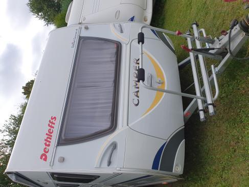 Wohnwagen Dethleffs Camper 510 mieten – 4 Schlafplätze, Mover & vollkaskoversichert