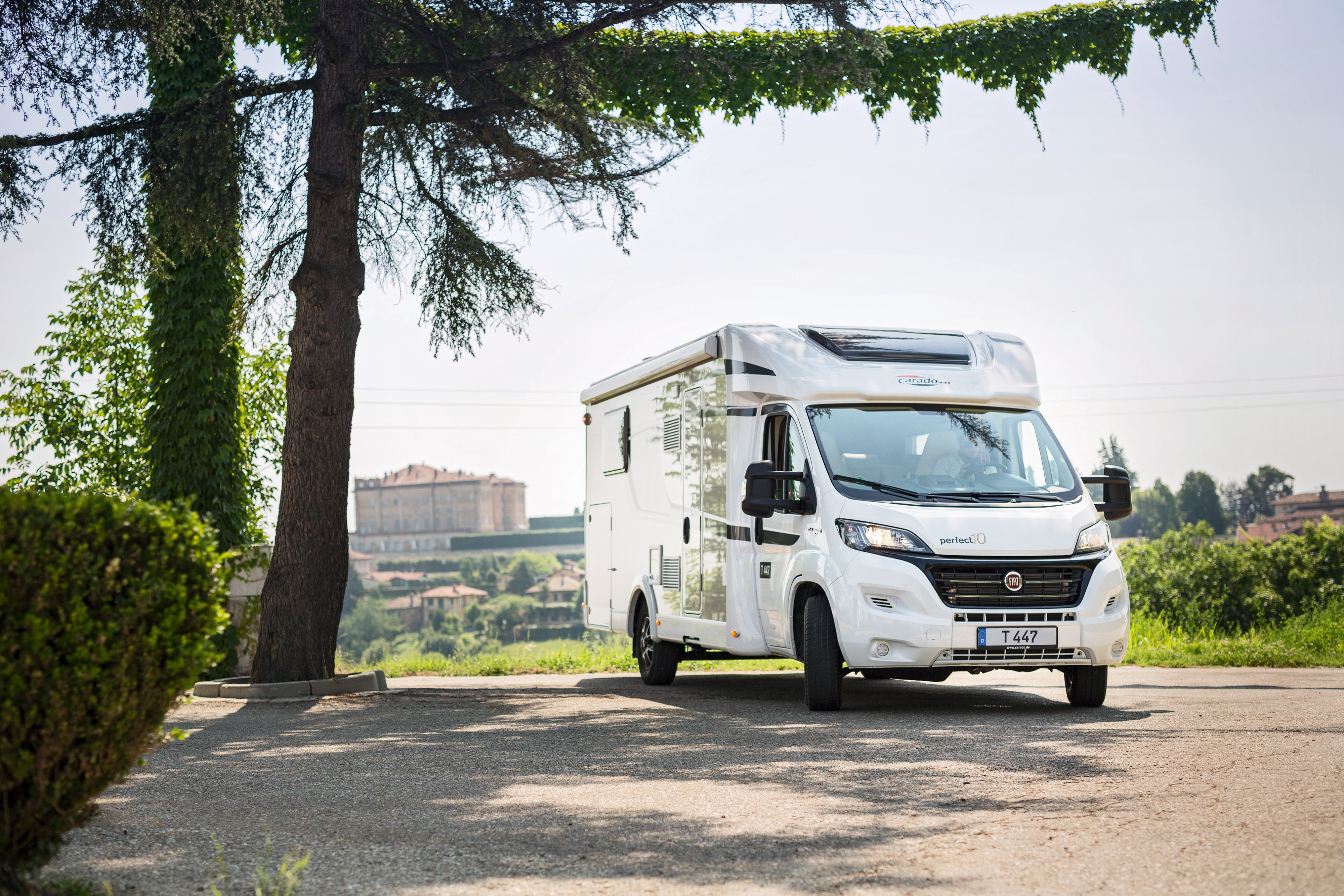 Wohnmobil mieten – Carado T 448 Fiat Ducato 130 PS, 4 Sitze, 2-4 Schlafplätze