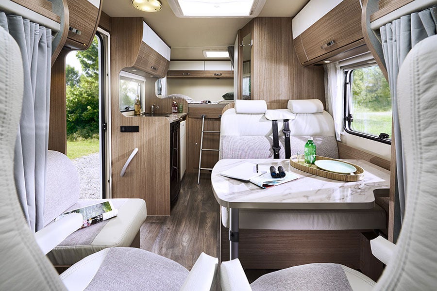 Wohnmobil mieten – Carado T 132 Fiat Ducato 130 PS, 4 Sitze, kompakter Camper – 3