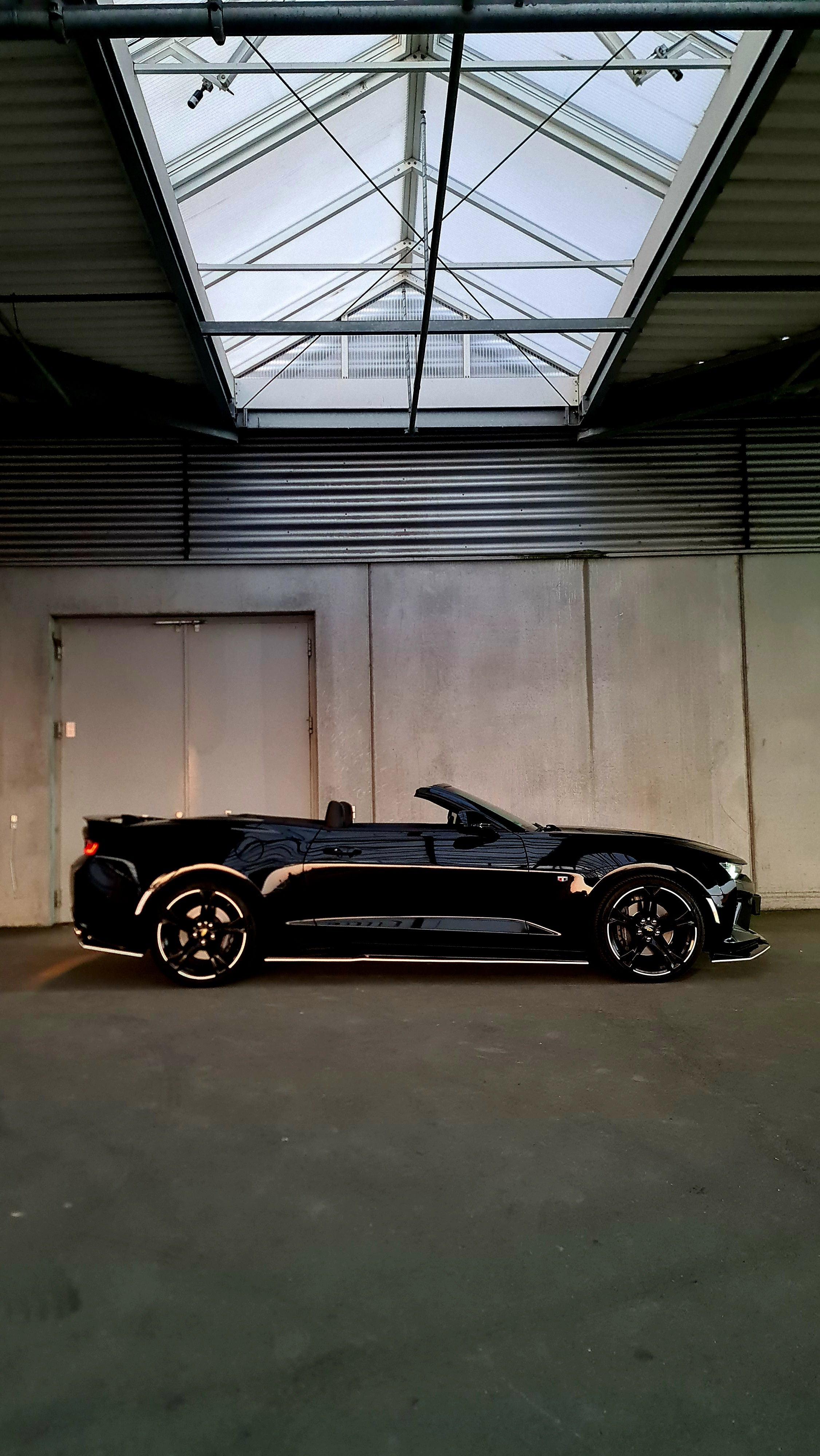Chevrolet Camaro SS Cabrio mieten - 6.2L V8, 453 PS, schwarz – 3