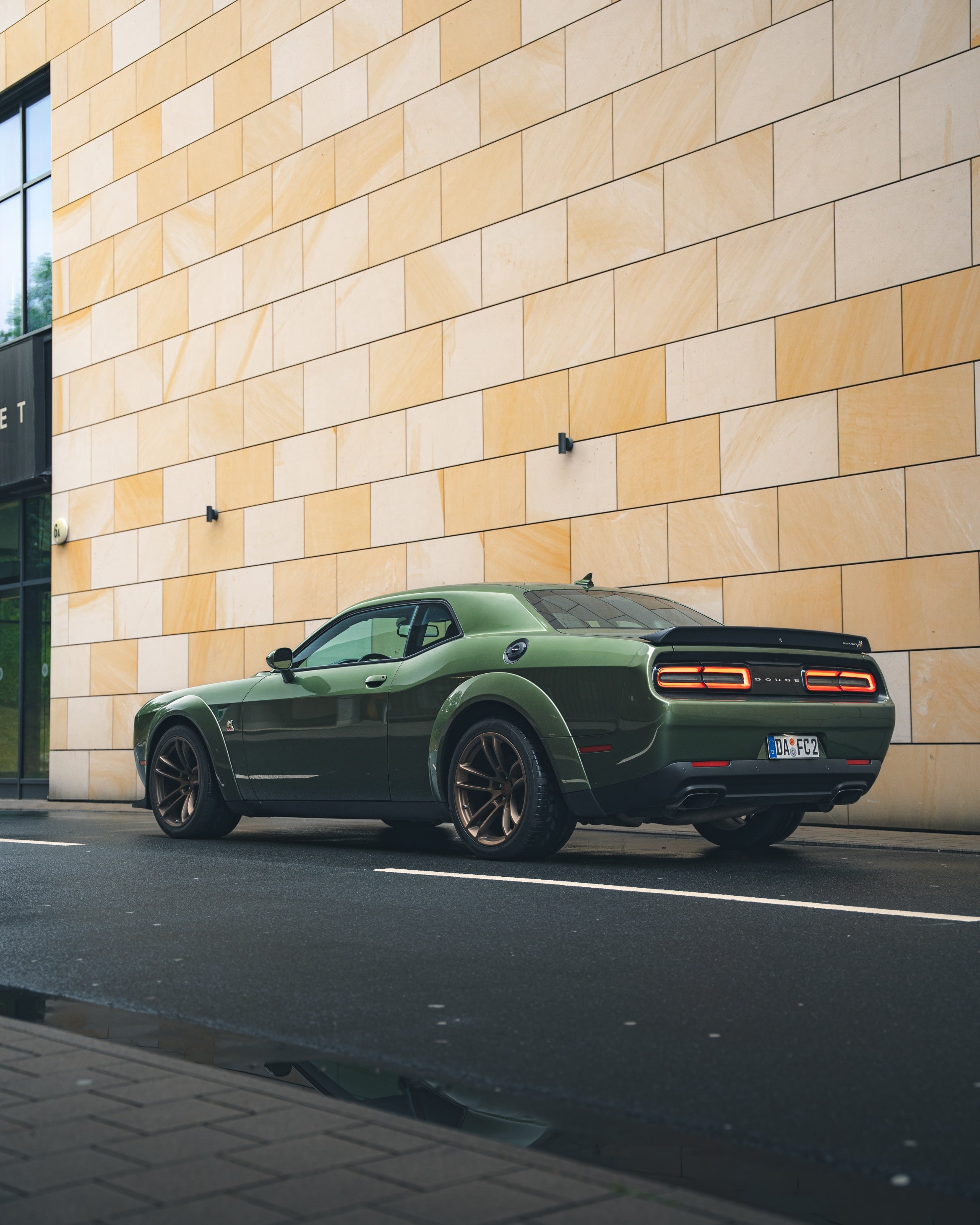 Dodge Challenger SCAT PACK Widebody mieten - 6.4L V8, 492 PS – 4