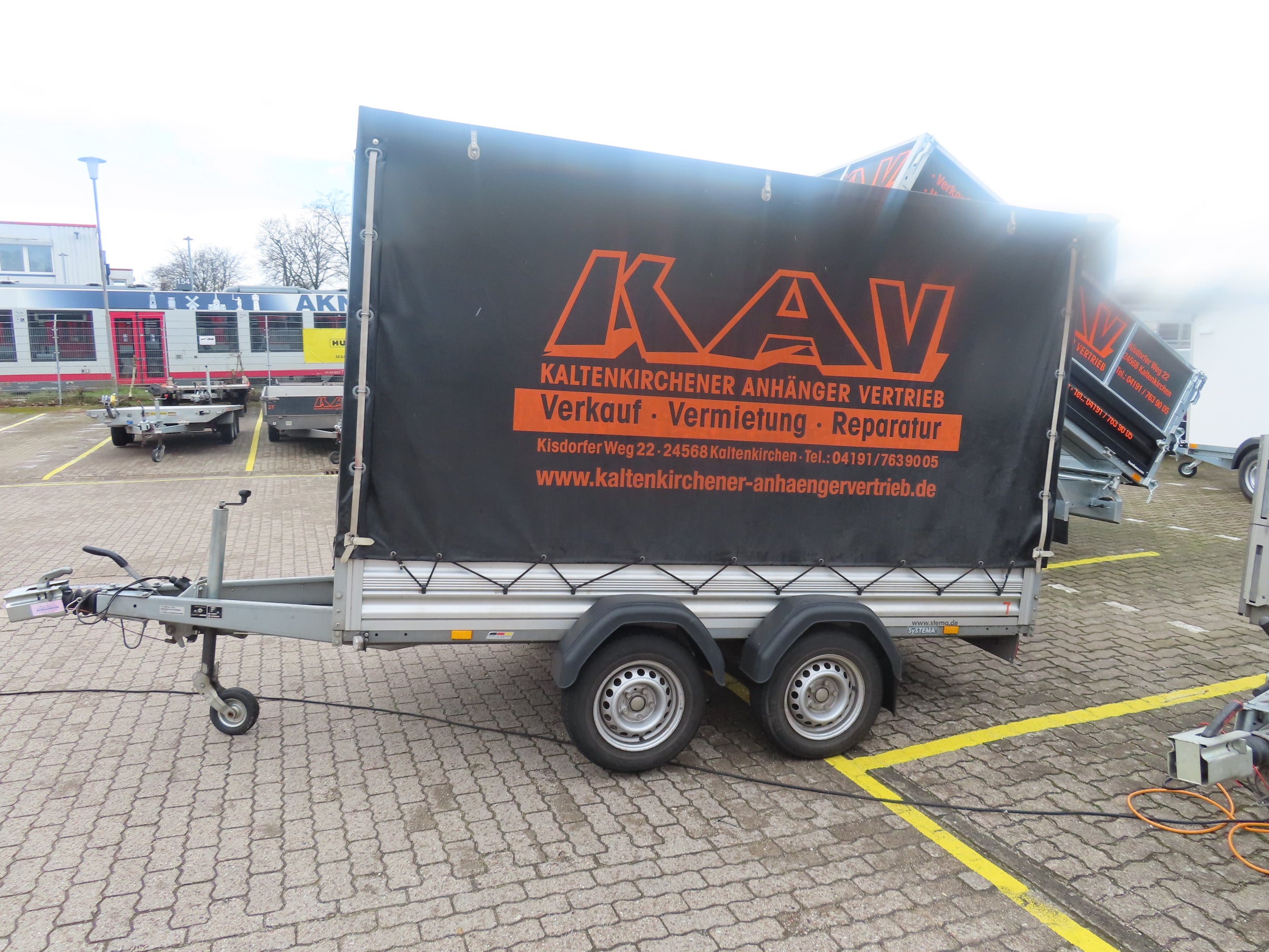Planen Anhänger 4x2 m Mit Schiebeplanen 2600 KG. PKW Anhänger – 2