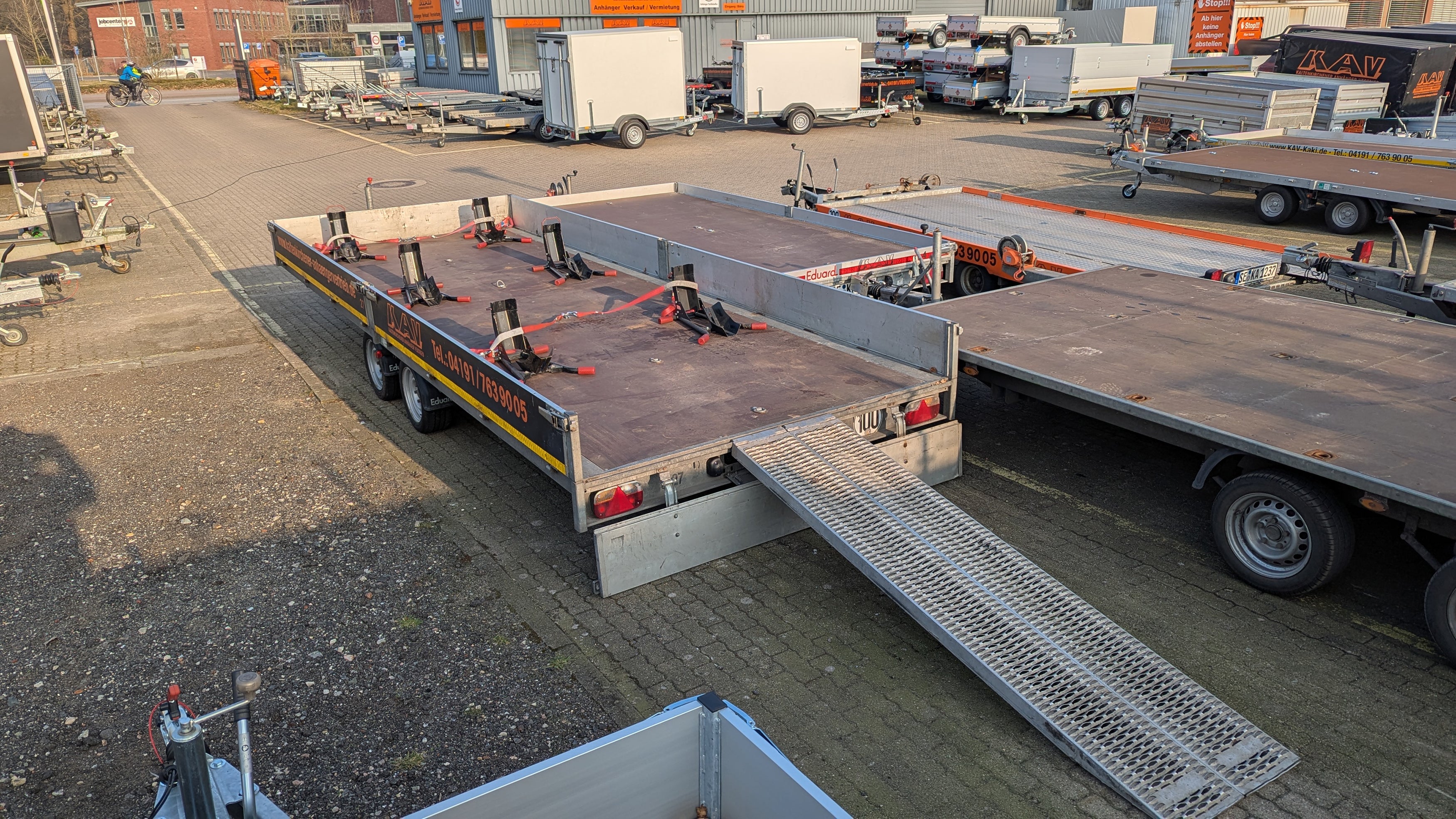 Motorrad Anhänger Vermietung bis zu 6 Motorräder. PKW Anhänger. PKW Trailer Boot Transport Wohnwagen TransportAnhänger Mieten PKW Anhänger Autotransport Kofferanhänger Motorrad Anhänger Trailer Planen – 2