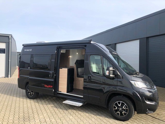 Kastenwagen Cliff 600, Vollausstattung mit Standklima + Solar bei Reisemobile Pander