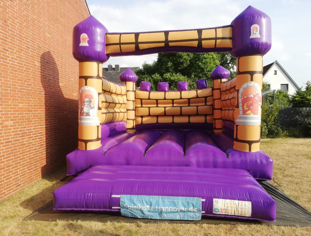 Hüpfburg XXL "Camelot Castle" mieten – bis 17 Kinder oder 7 Erwachsene – 2