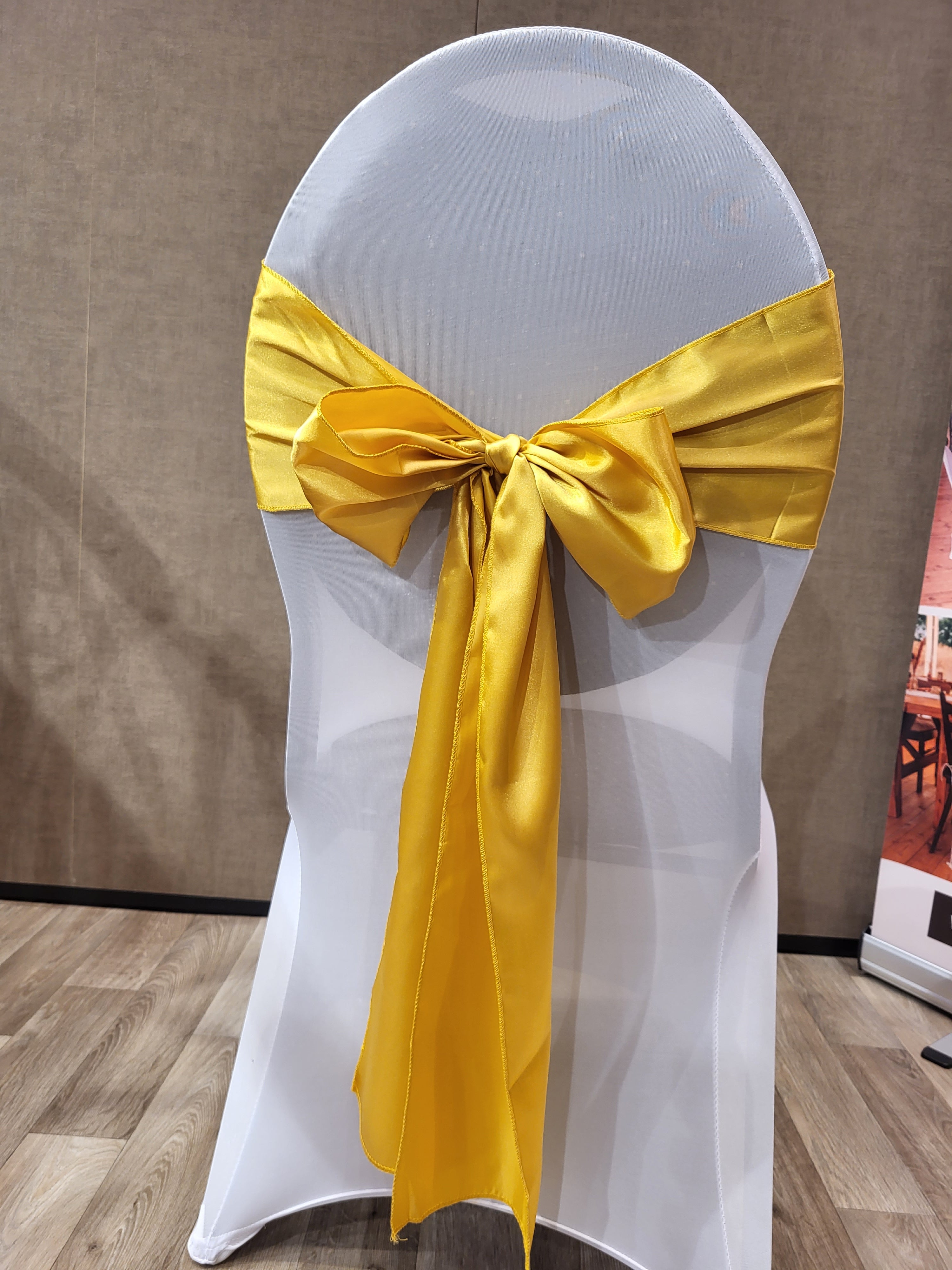 Bankettstuhl mieten – eleganter Polsterstuhl für Hochzeit, Tagung & Event – 3