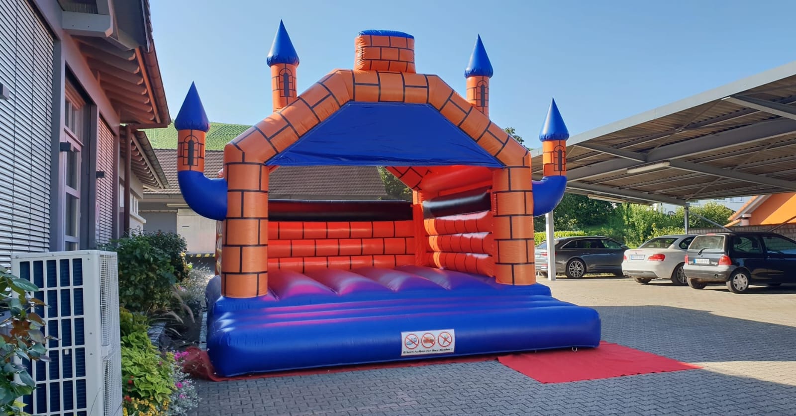 Hüpfburg mieten – Castle 6x6m & Tiger 4,5x5,5m für Kindergeburtstag & Event – 2