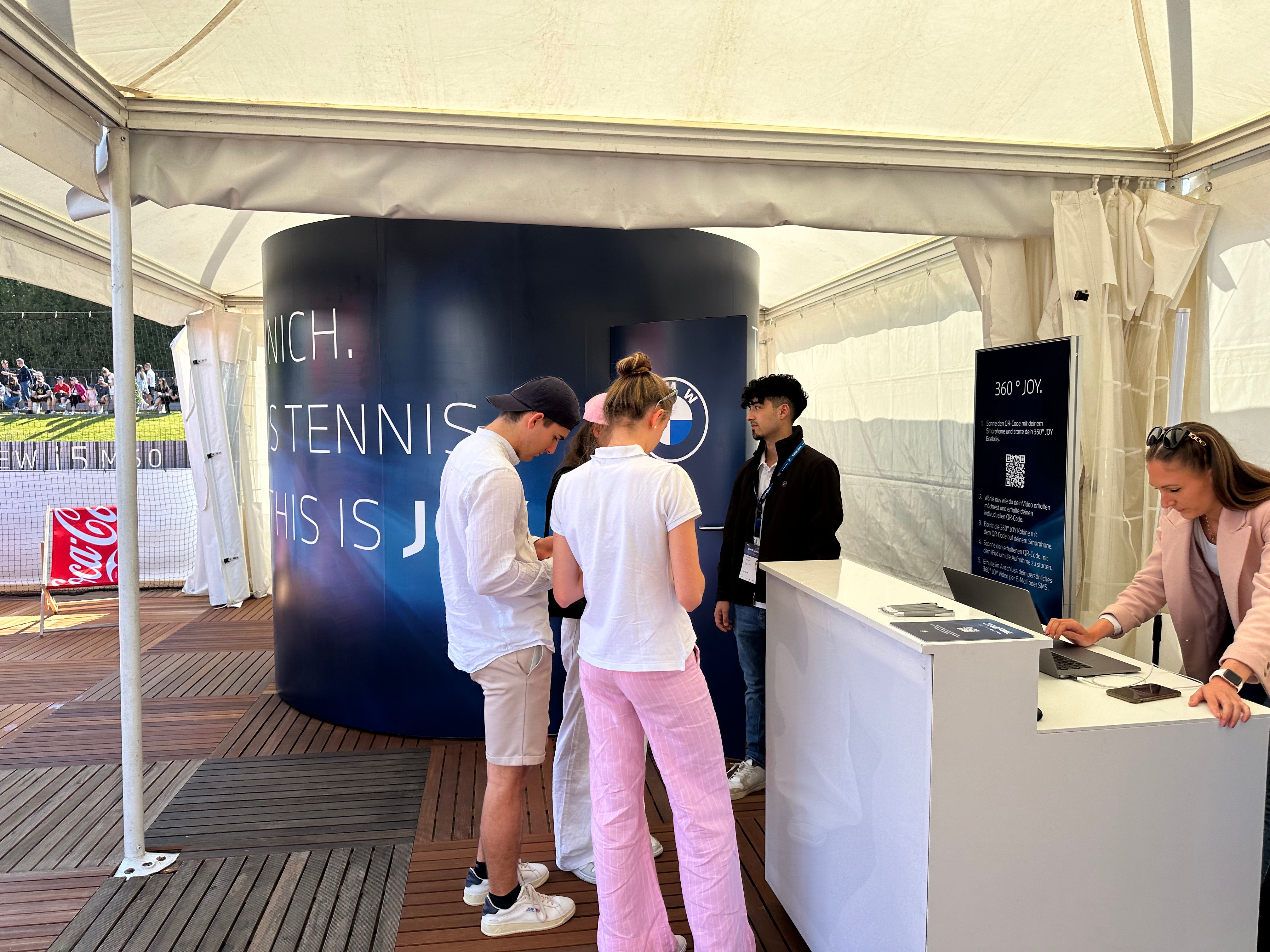 360 Grad Video Booth mieten | 360° Foto Booth | 360 Grad Fotobox für Events – 3