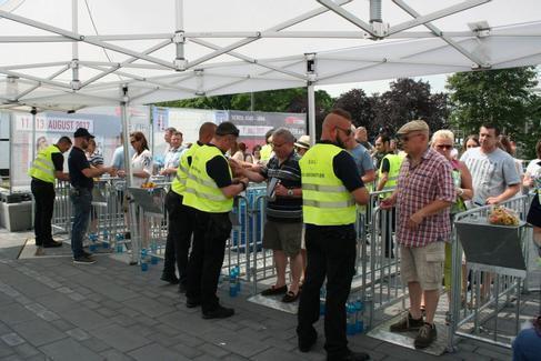 Einlassschleuse mieten – Personenschleuse / Vereinzelungsanlage, modular – 3