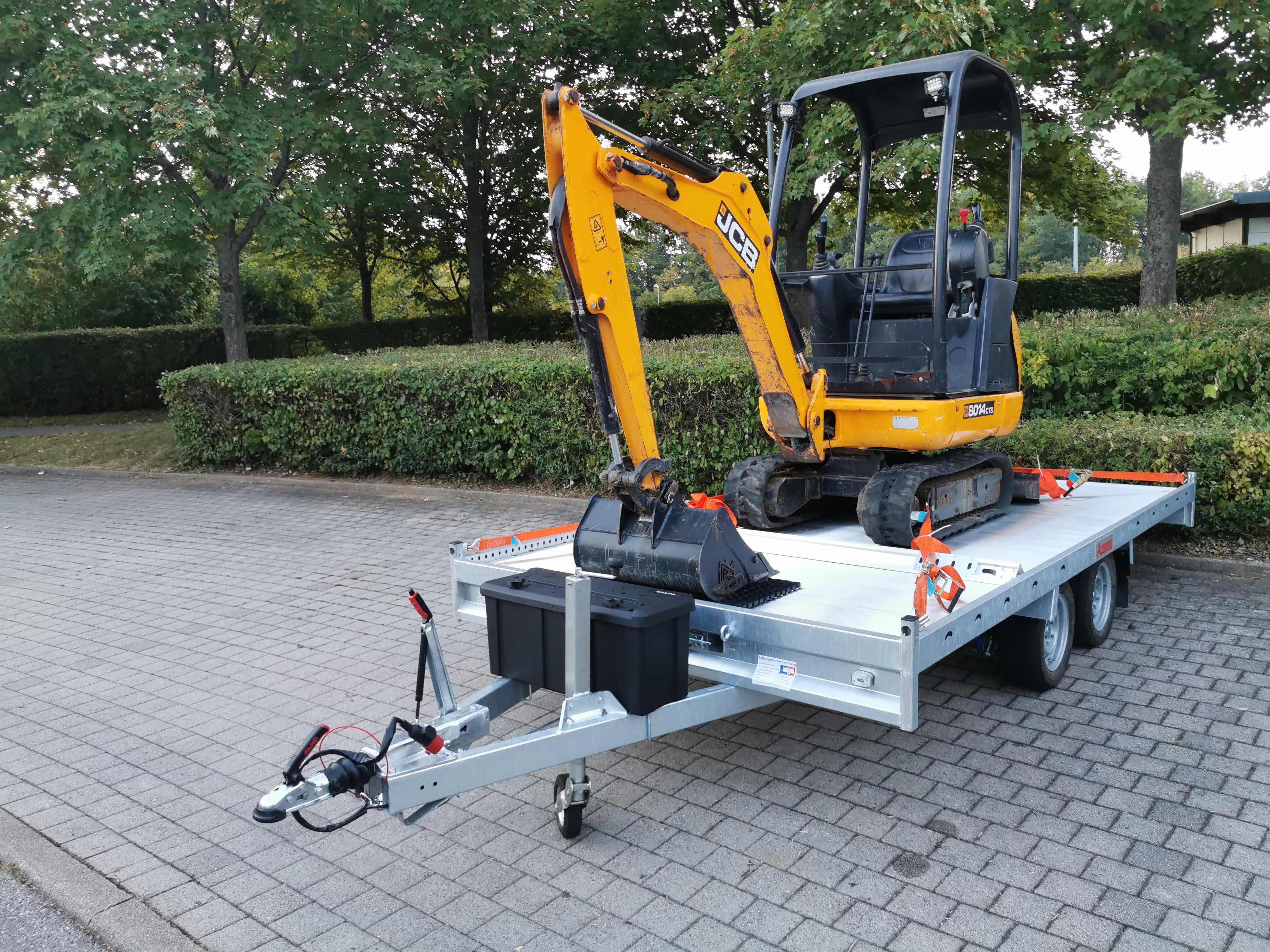 Minibagger JCB 8014 (1,5 t) mieten - wendig & kraftvoll, inkl. Versicherung – 2