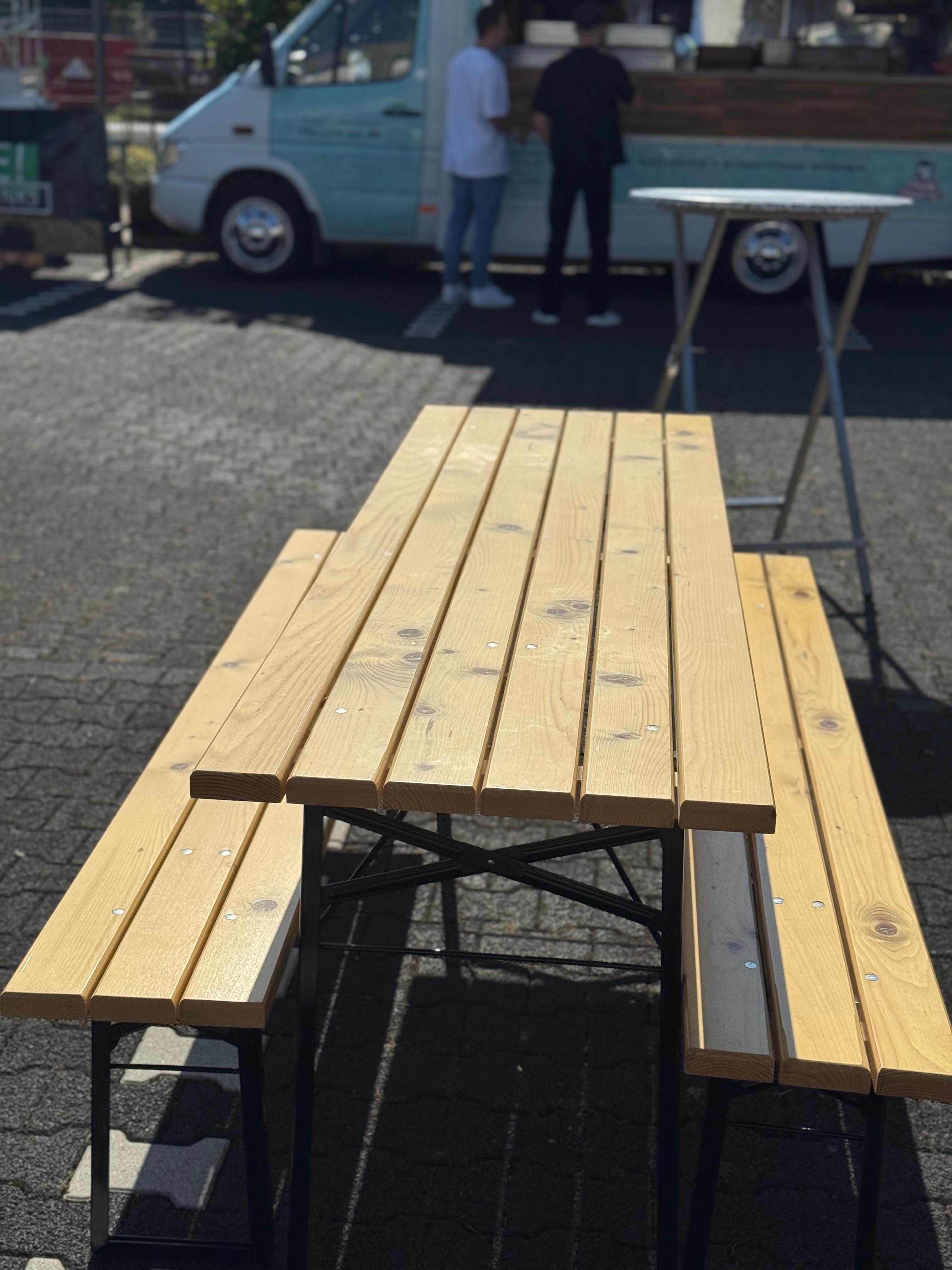Bierzeltgarnitur "Premium" mieten – stilvoll, für bis zu 8 Personen – 2