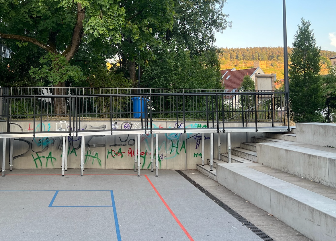 Bühnenrampe mieten – Rollstuhlrampe individuell geplant – 3