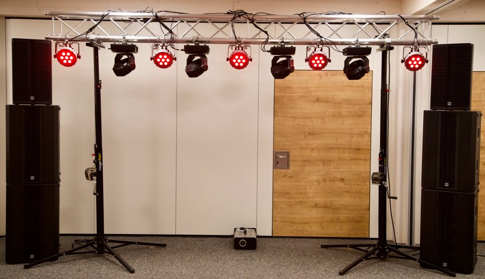 Partypaket mieten – PA-Anlage & Lichttechnik in 4 Größen (S–XL) – 2