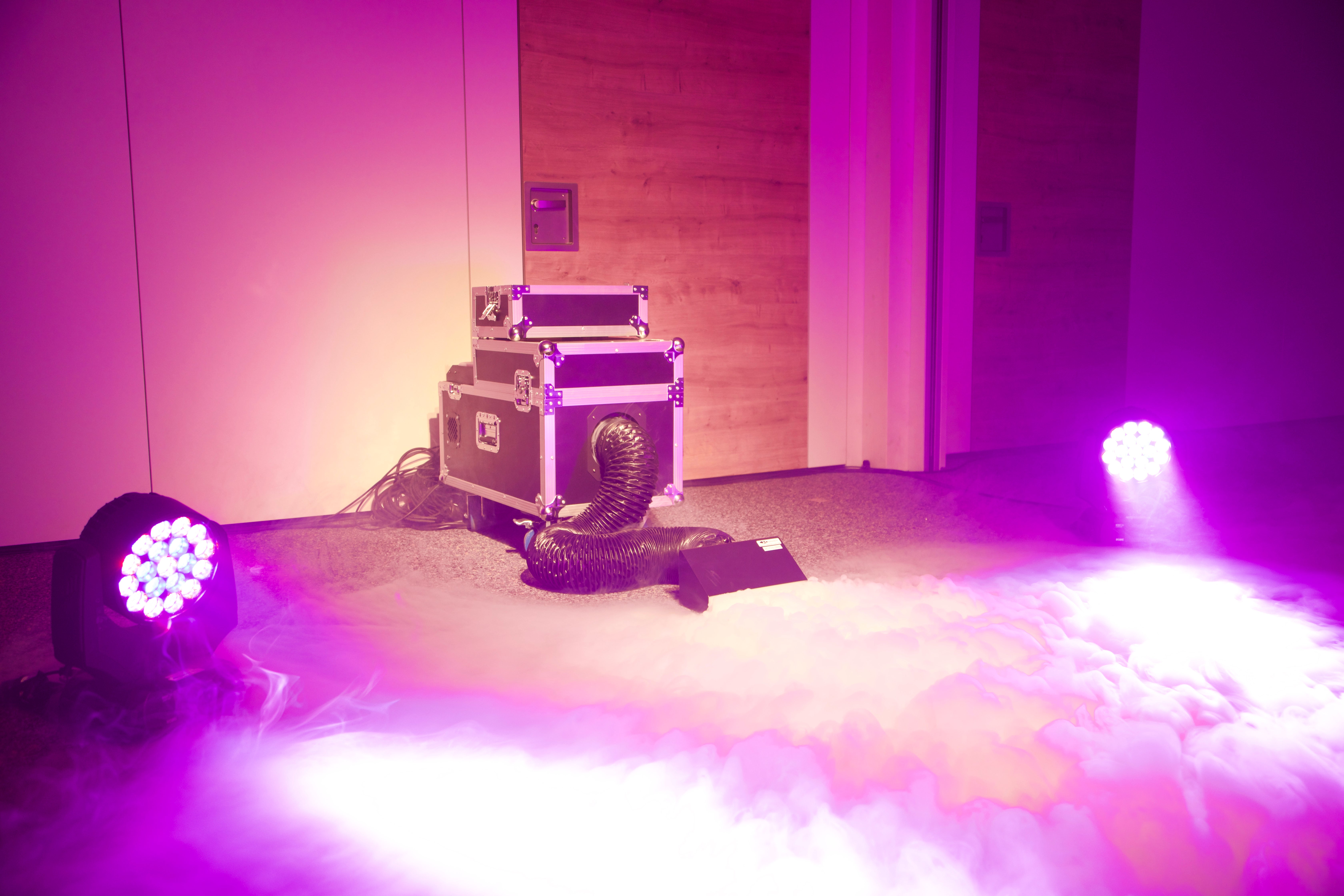 Bodennebelmaschine mieten – Lightmaxx Vector Low Fog für bodennahen Nebel – 3