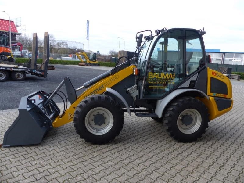 Radbagger Schaufelbagger mieten bei Bauma