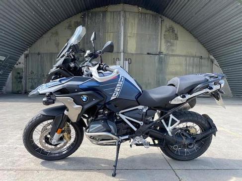BMW R 1250 GS Trophy mieten – Motorrad des Jahres 2021 in Memmingen leihen