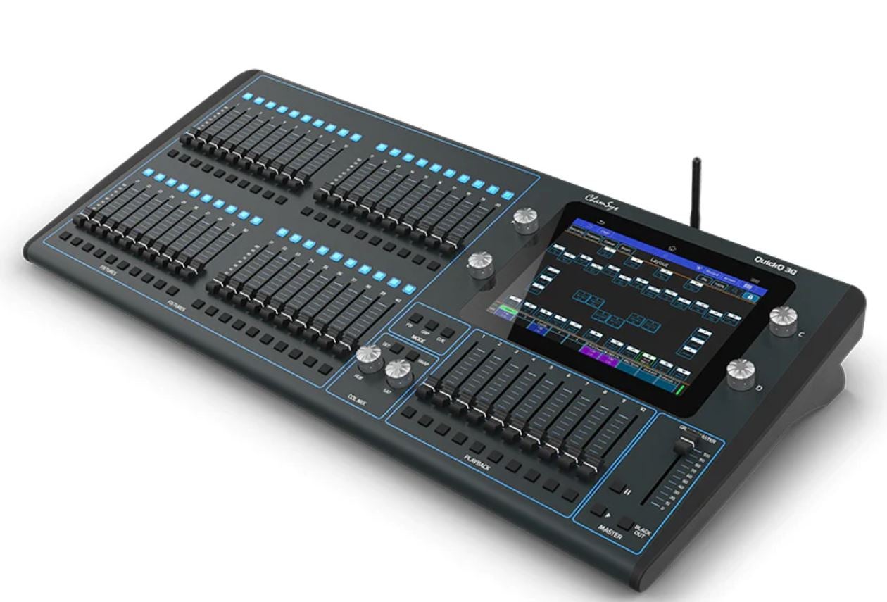 Chamsys QuickQ 30 Lichtsteuerung mieten – DMX-Lichtpult 2048 CH mit Touchscreen – 3
