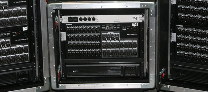 Yamaha CL5 Digitalmischpult mieten – Komplettset mit Stagerack 64/32, USV & Switch – 2