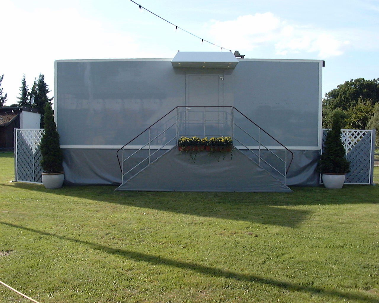 Toilettenwagen mieten – 1/1, 5/1 & barrierefreie Toilettenkabine