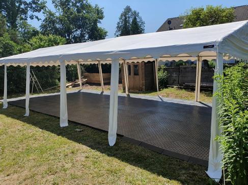 Zeltboden mieten - Bodenbelag für Festzelte & Garten