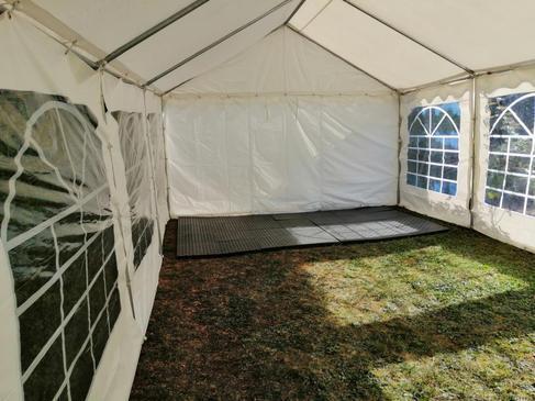 Zeltboden mieten - Bodenbelag für Festzelte & Garten – 3