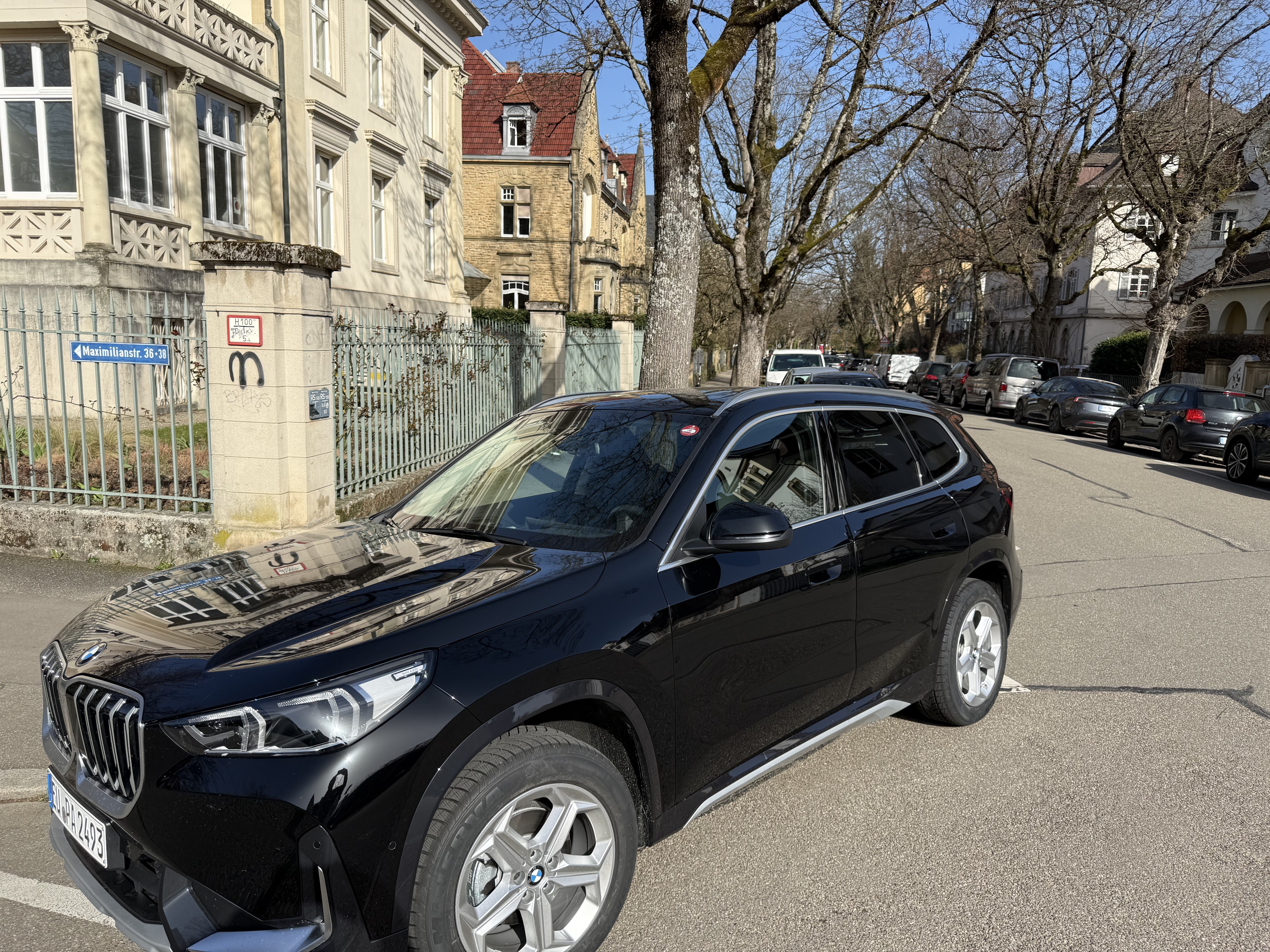 BMW X1 mieten - Automatik, Navigation, Rückfahrkamera & Sitzheizung – 3