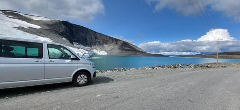 VW T6 9-Sitzer mieten - Diesel, Automatik oder Schalter, mit Navigation – 2