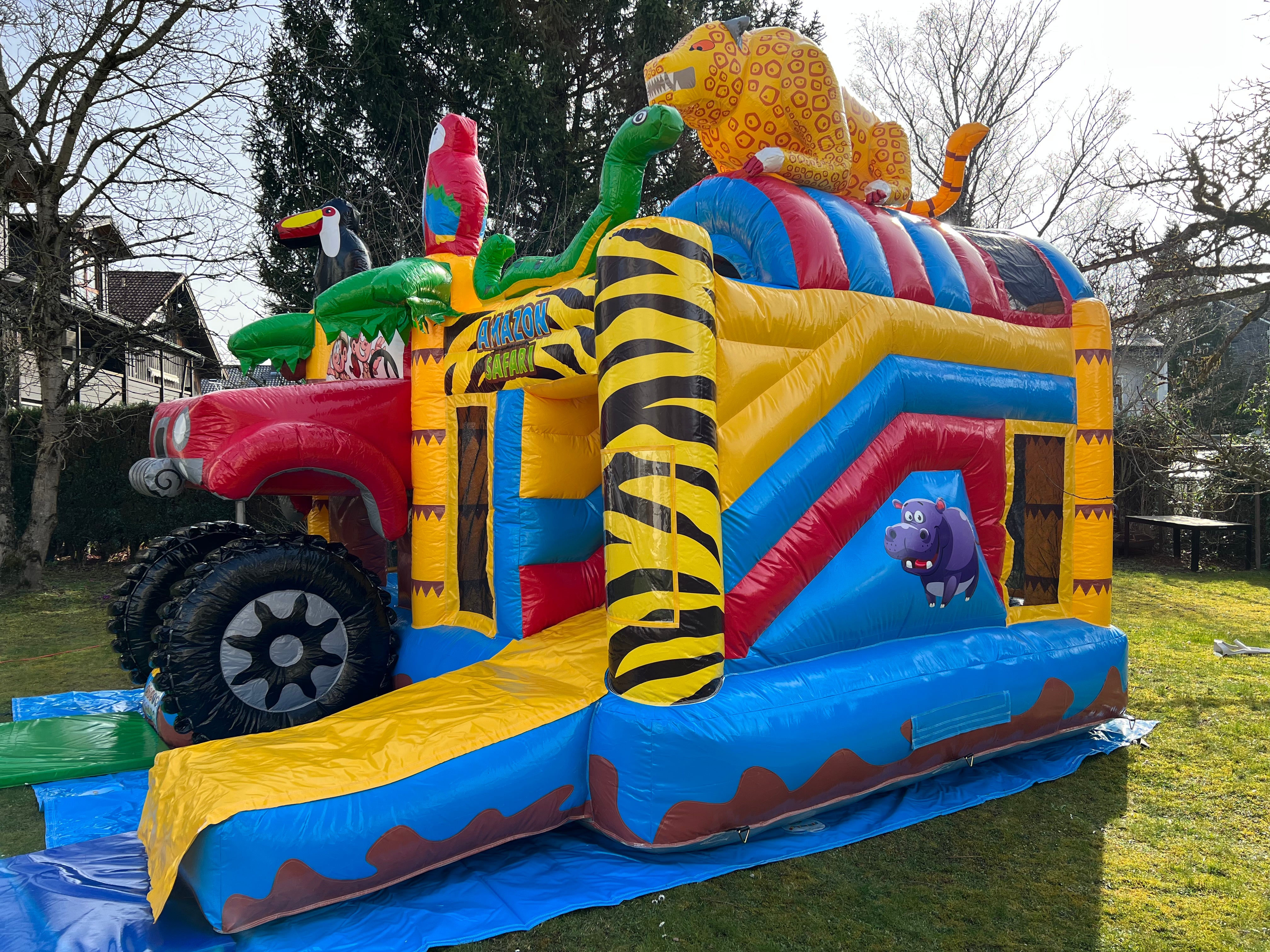 Hüpfburg Safari Multiplay mit Rutsche mieten München – Tier-Design – 4