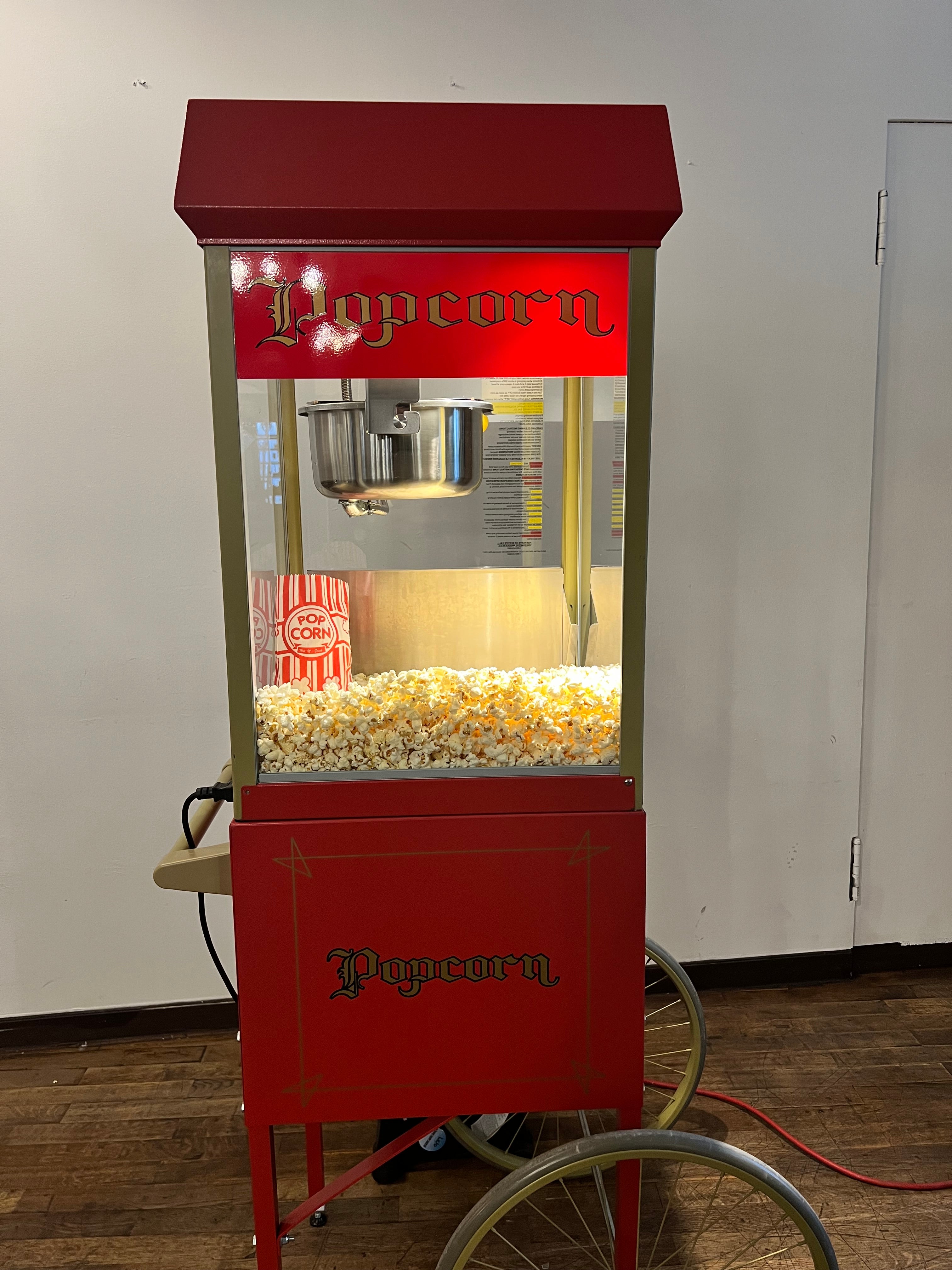 Popcornmaschine mieten München – Profi-Gerät inkl. Wagen für Events – 4