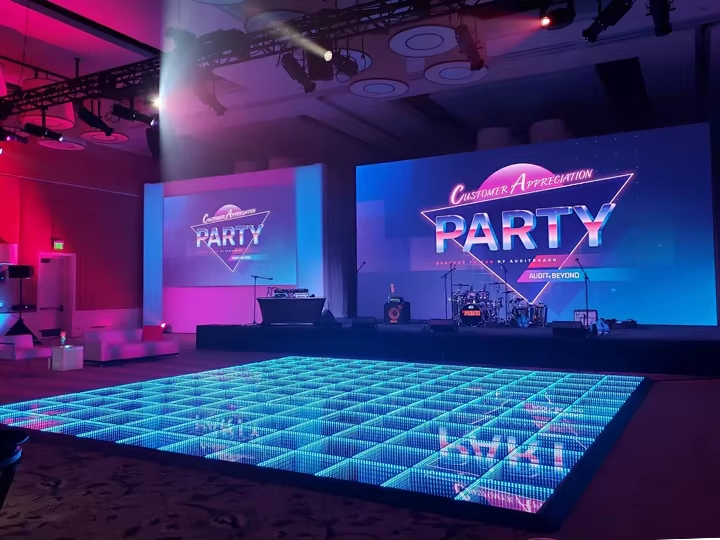 LED Tanzboden mieten bis 25 m² – DMX-steuerbar für Hochzeit & Event – 2