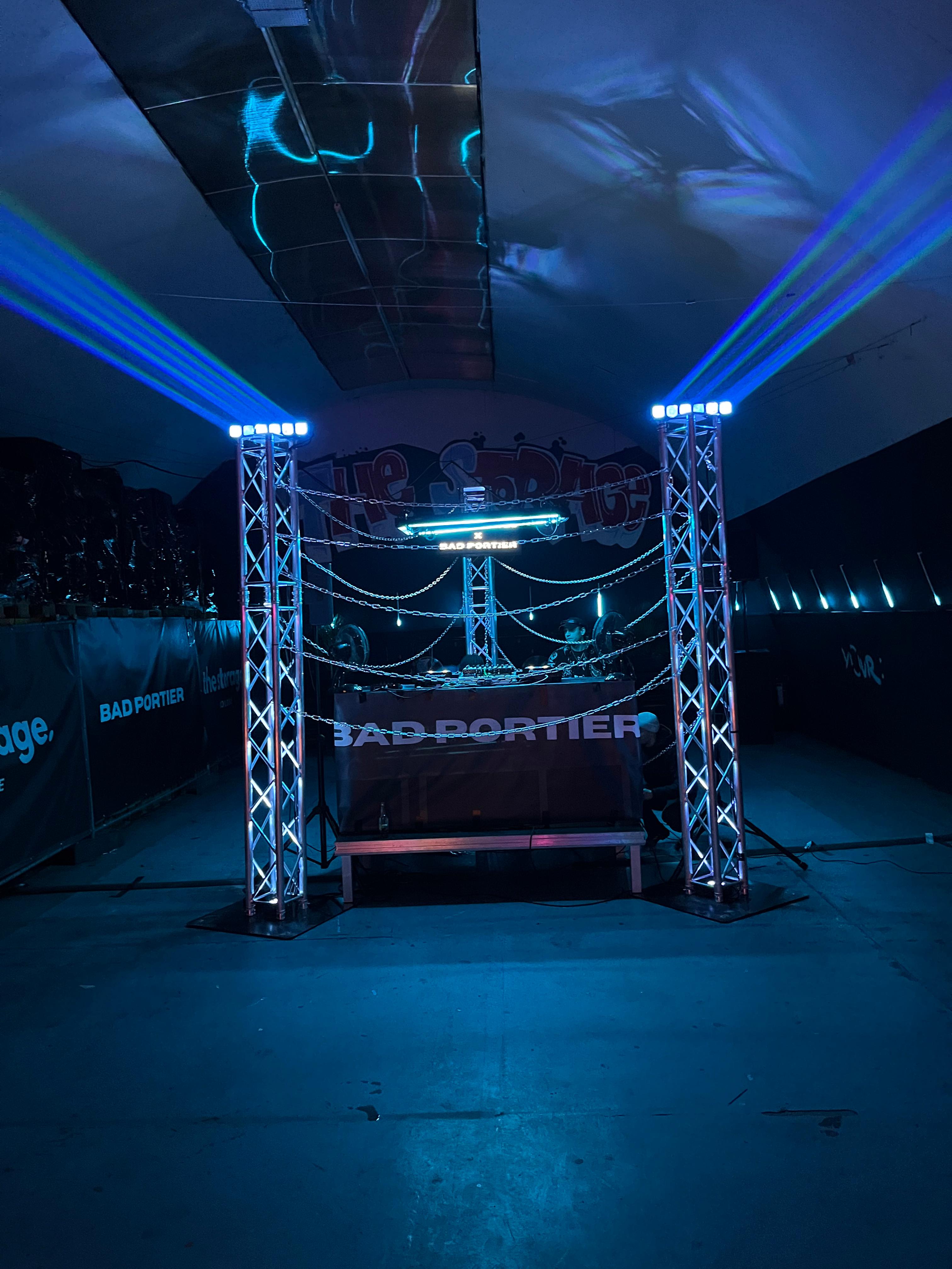 Lichttechnik & Partylicht mieten in Köln – LED-Scheinwerfer, Effekte & Komplettsets – 2