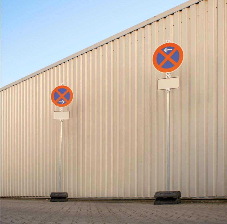Halteverbotsschilder Halteverbotszone Set mieten in Köln