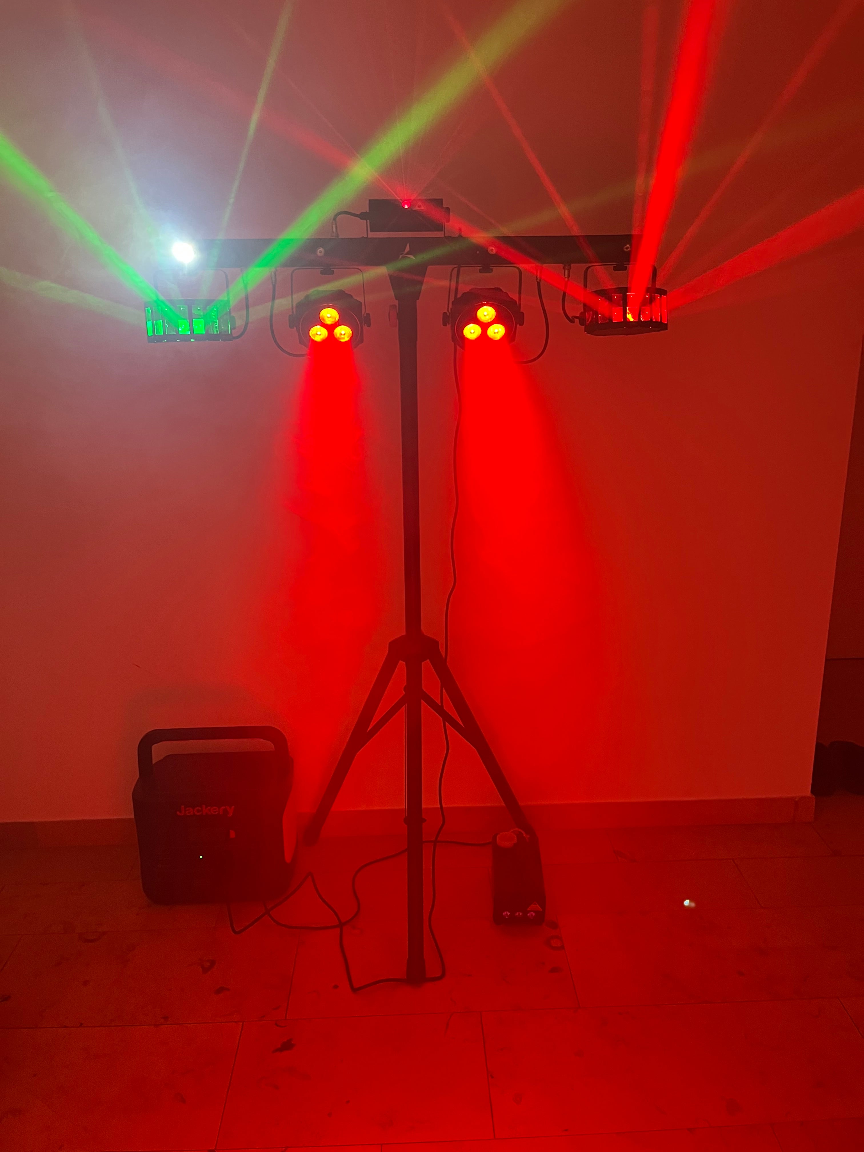 Lichttechnik & Partylicht mieten in Köln – LED-Scheinwerfer, Effekte & Komplettsets