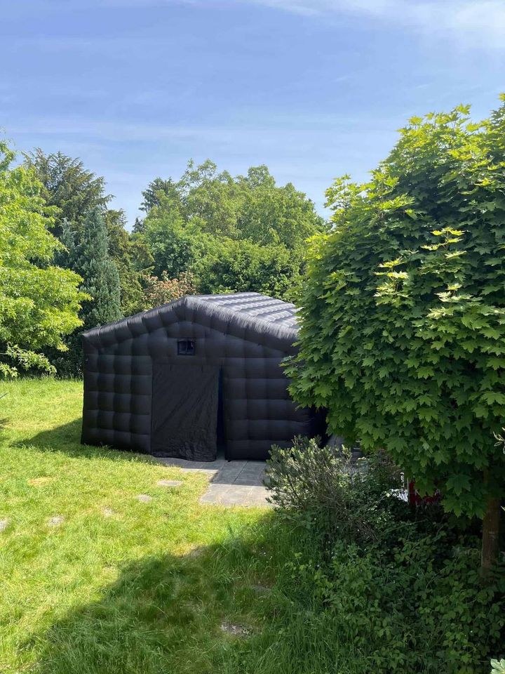 Aufblasbarer Club 5x5m Partyzelt mieten in Köln bei Rent Events GmbH