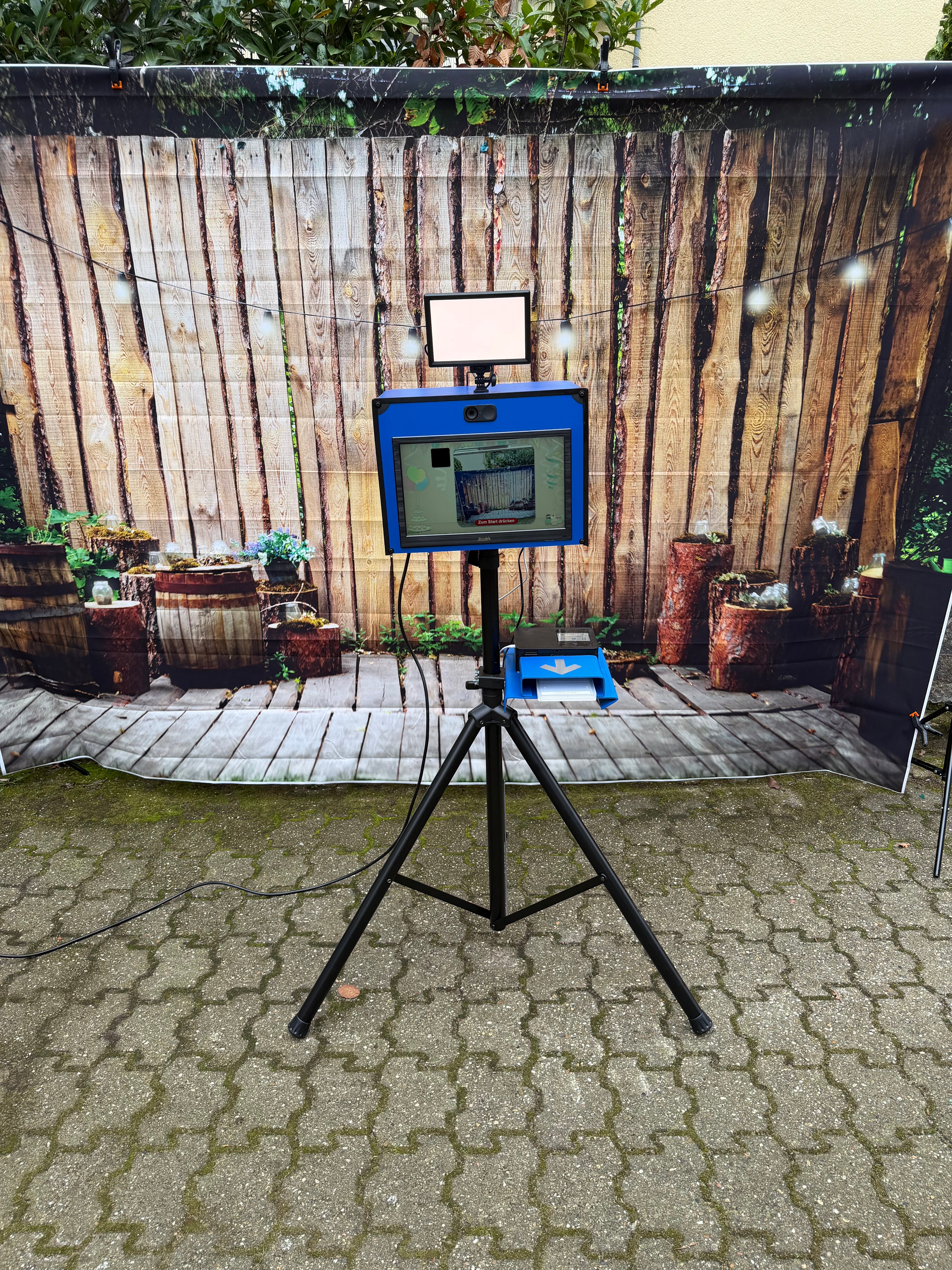 Fotobox mieten – mit Sofortdruck, Online-Galerie & Requisiten – 2
