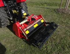 Umkehrfräse für Radlader Giant D 337 T mieten – 1250 mm Arbeitsbreite