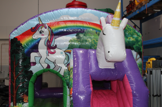 Hüpfburg kleine Einhorn mieten – 3,9 x 2,8 m für Geburtstage & Feste