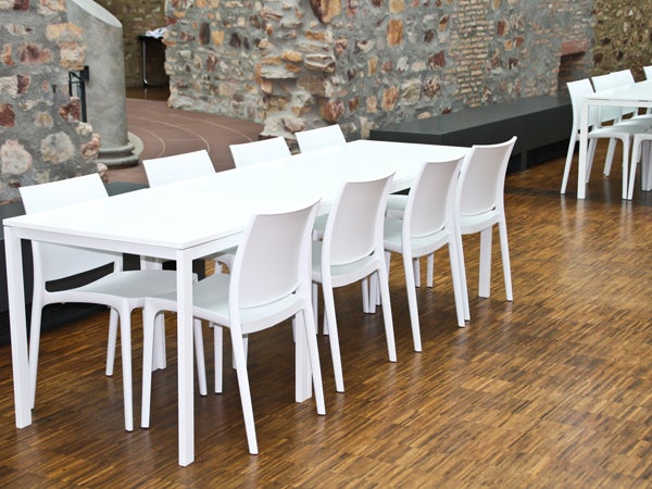 Designstuhl STYLO schwarz mieten – Bankettstuhl, leicht, In- & Outdoor – 3