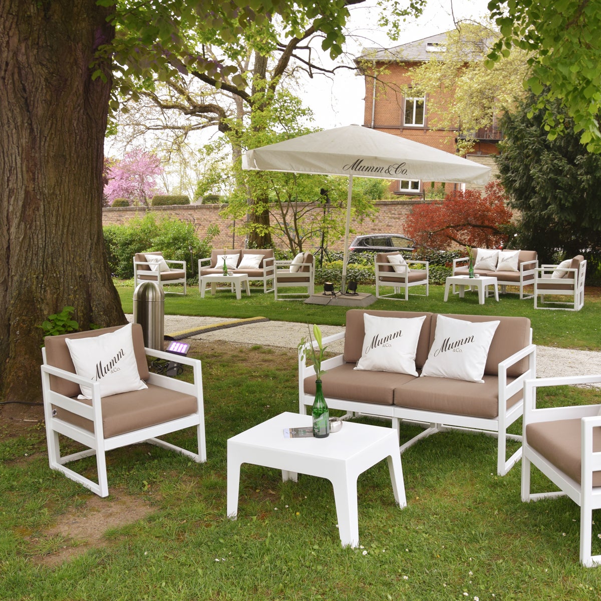 Outdoor Lounge-Set MYKONOS mieten – 2 Sessel, 2-Sitzer & Loungetisch, inkl. Polster