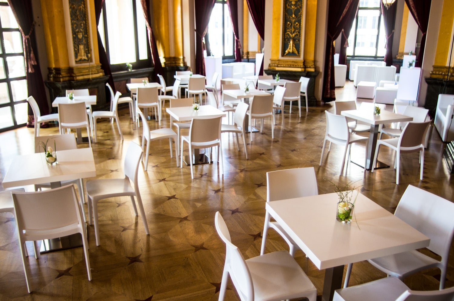 Bistrotisch INOX BISTRO mieten – matt-weiß & Edelstahl, stylisch – 2
