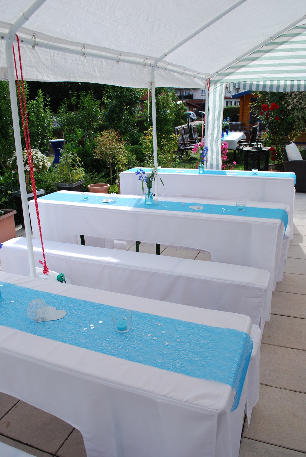 Festzeltgarnitur mieten – VICTOR 70 cm, 1 Tisch + 2 Bänke – 3